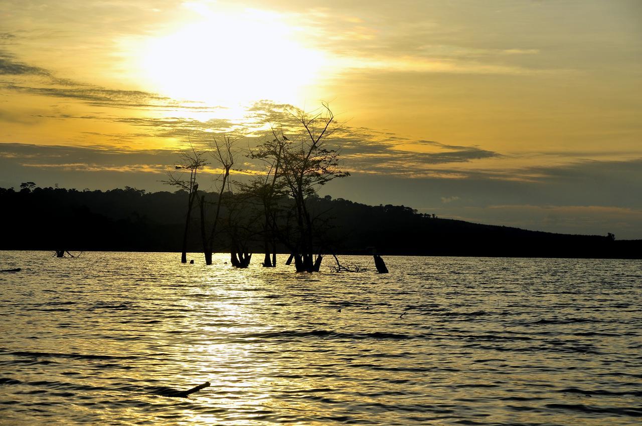 Brovad Sands Lodge Kalangala Екстер'єр фото